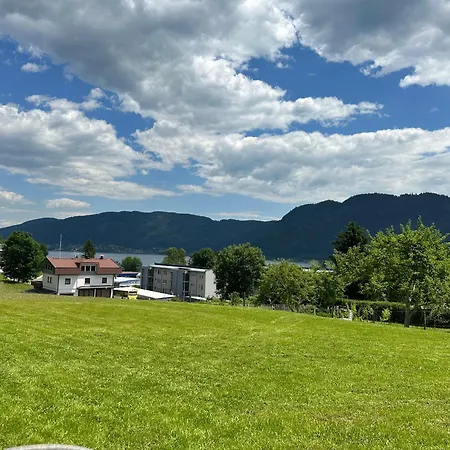 Apartment Luxescape- Seeblick- Ossiachersee- Aussicht- Natur- Radfahren- Ruhe